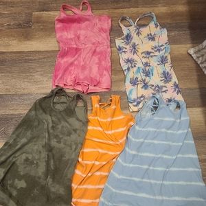 Girls old navy size small (6-7) 3 dresses and 2 rompers. Like new!